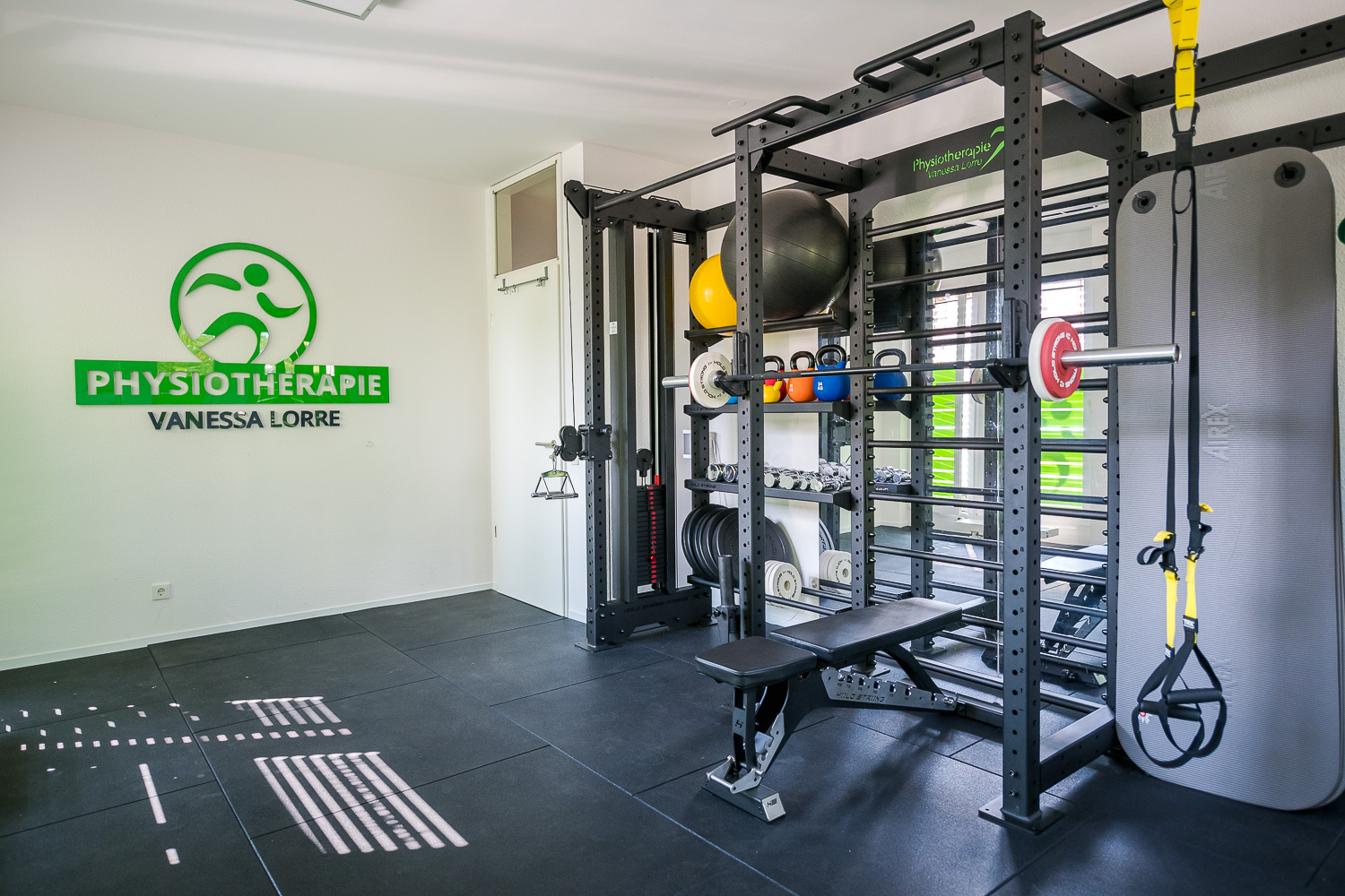 Moderner Praxisraum der Physiotherapie Vanessa Lorre